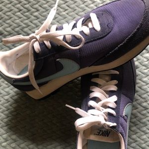 Women’s Nike LDV LE